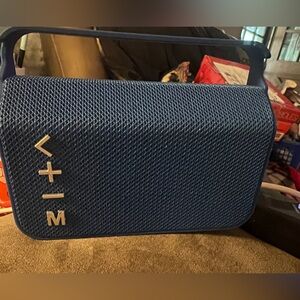 Portable speaker Polaroid